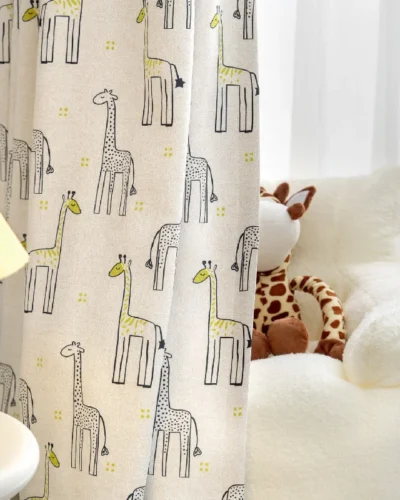 Giraffe curtain with playful animal print for nursery or toddler room