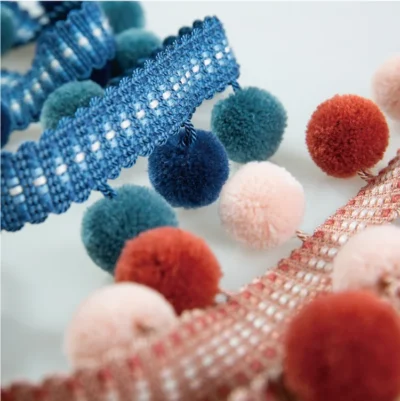 Cloud Dream Pom Fringe – Soft Decorative Trim for Curtains and Cushions