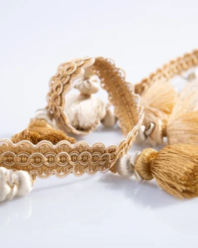 Golden Medici Tassel Curtain Trim – Decorative Fringe for Elegant Interiors
