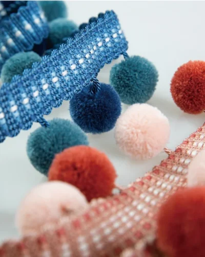 Cloud Dream Pom Fringe – Soft Decorative Trim for Curtains and Cushions