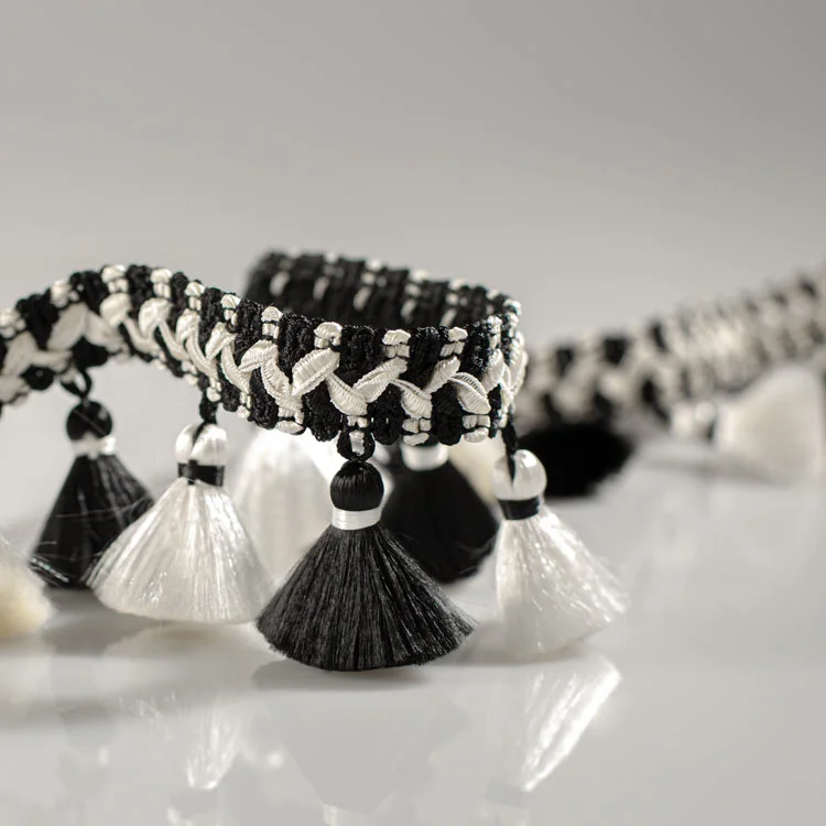 Classic Weave Tassel Fringe Trim – Close-up Detail