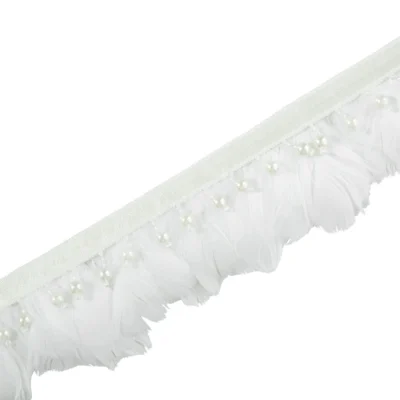 Hera Feather Curtain Fringe in Soft White – Boho Tassel Trim for Curtains